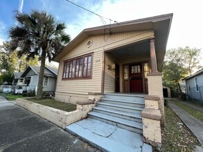 Building Photo - 2018 Mt Herman St