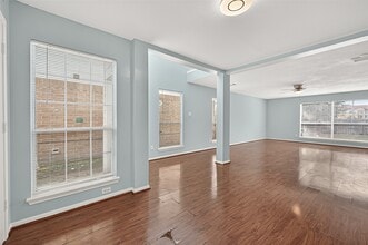 Building Photo - 6710 Bellaire Gardens Dr