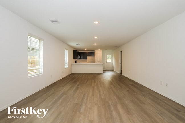 Building Photo - 1219 Silver Fir Ct