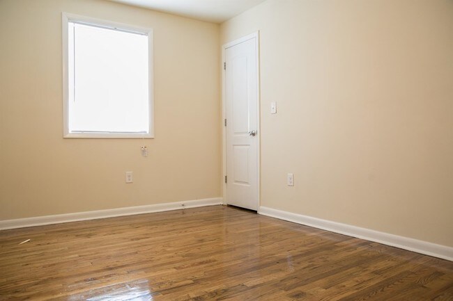 Foto del edificio - 1282 W Moore St