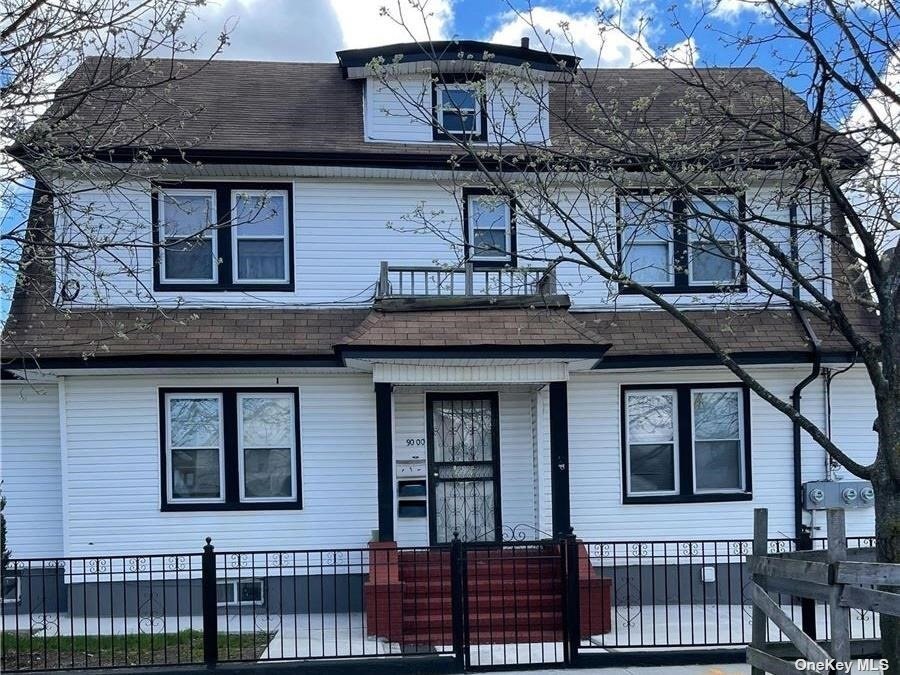 Primary Photo - 90-00 Hollis Ct Blvd