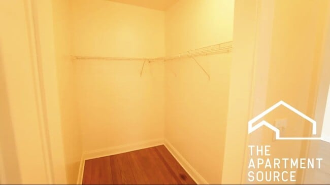Building Photo - 2641 N Spaulding Ave
