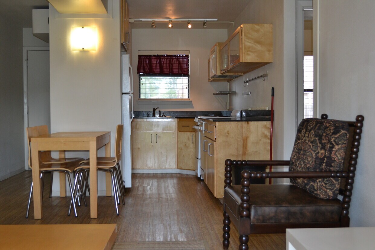Primary Photo - 1855 Brightside Dr