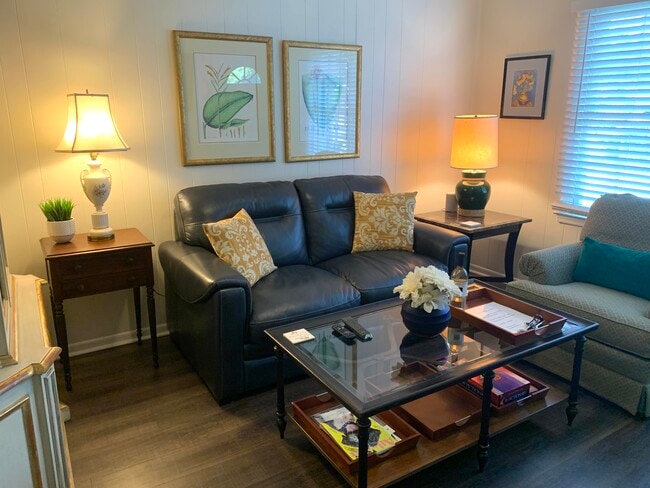 Living room area - 242 Victory Dr SE