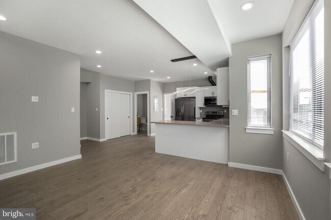 Foto del edificio - 2534 Emerald St
