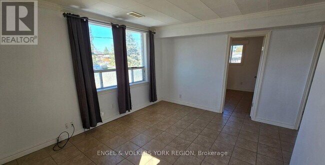 Photo du bâtiment - 41 Essa Rd