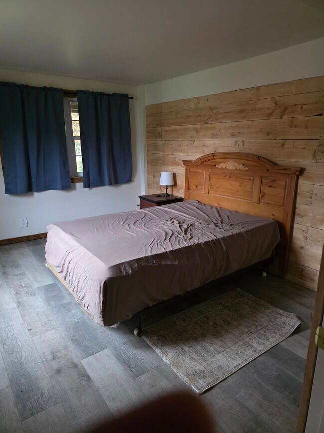 Cama 2 - 11141 US-62