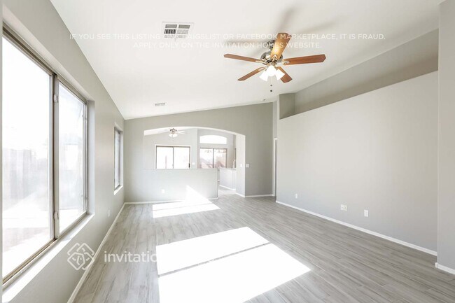 Building Photo - 14943 W Maui Ln