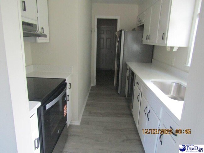 Foto del edificio - 319 Revell Dr