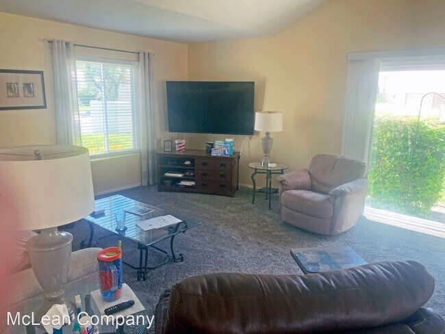 Building Photo - 2 br, 2 bath House - 5920 Paradise Plaza