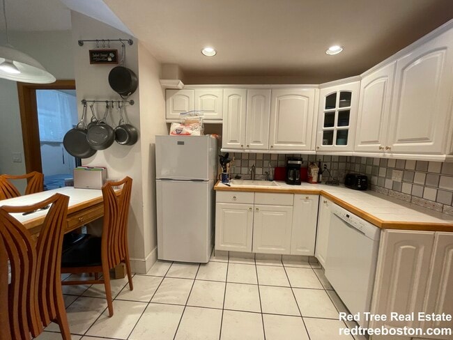 Photo - 50 Radnor Rd Apartment