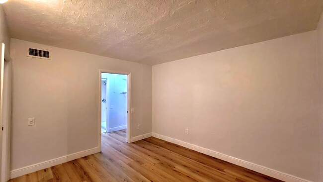 Building Photo - 8617 SW 68th Ct