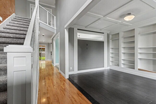 Foto del edificio - 1321 Chapman Hill Dr NW