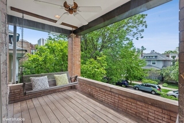 Foto del edificio - 1228 W Glenlake Ave