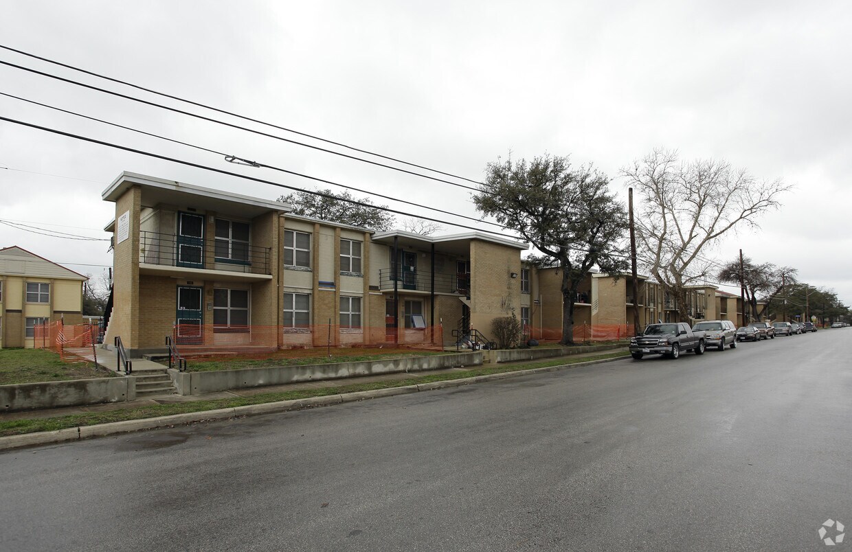 Building Photo - 510 Gabriel St