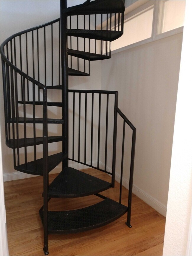 Foto del edificio - 1246 Bush St