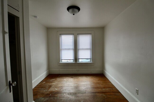 Foto del edificio - 805 S High St
