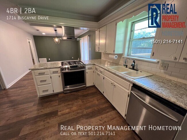 Building Photo - Beautiful 4-Bed 2-Bath Home in Little Rock!