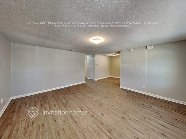 Foto del edificio - 347 Capella Rd