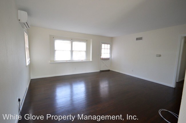 Building Photo - 3036 Spruce Pl