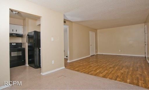 Building Photo - 2217 Jonathan Dr NW