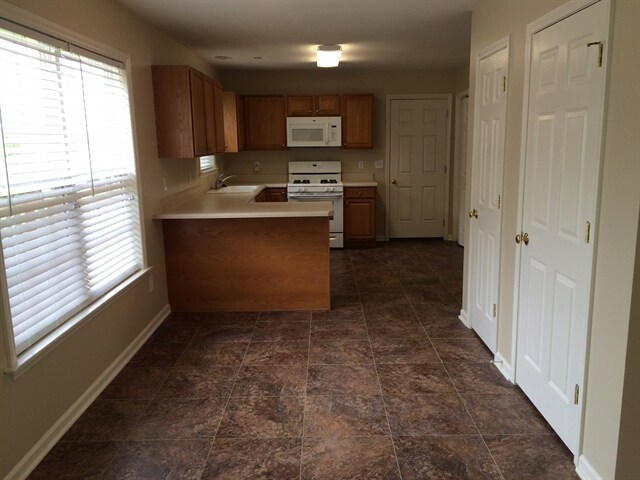 Building Photo - 159 Sailway Rd