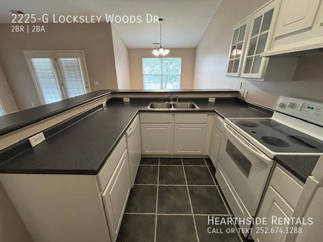 Building Photo - 2225 Locksley Woods Dr