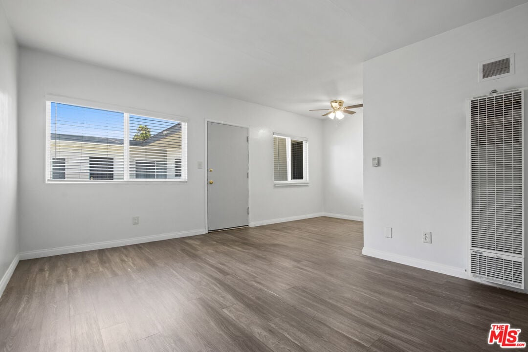 Foto principal - 115 N Oak St