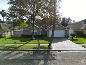 Building Photo - 3308 San Benito St
