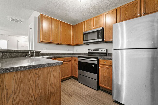 Building Photo - Modern Living in the Heart of SW Atlanta!