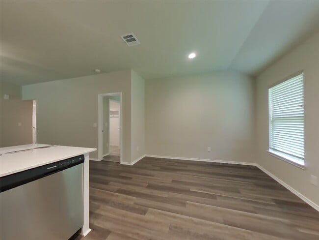 Foto del edificio - 254 Cumberland Forest Dr