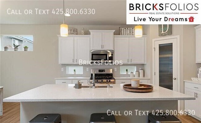Building Photo - 17611 28th Avenue Ct E