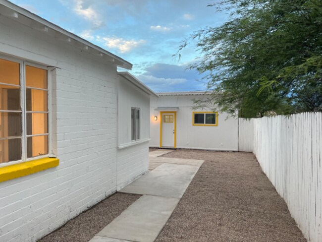 Foto del edificio - 644 N Belvedere Ave