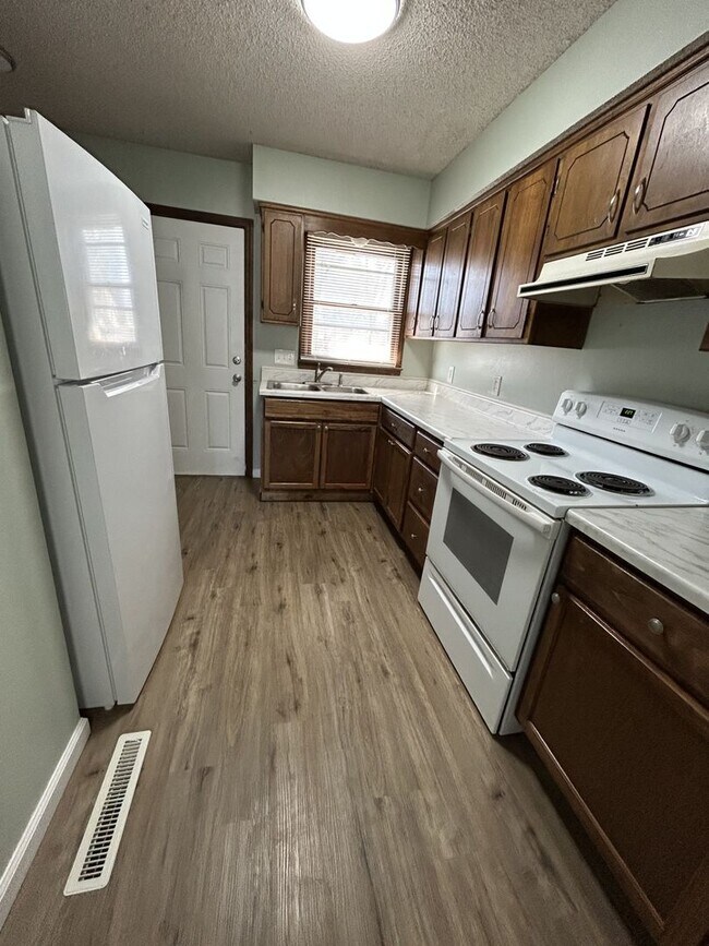 Foto del edificio - 801-803 Rouse Duplex