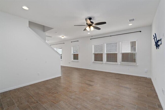 Foto del edificio - 6006 Principale Dr