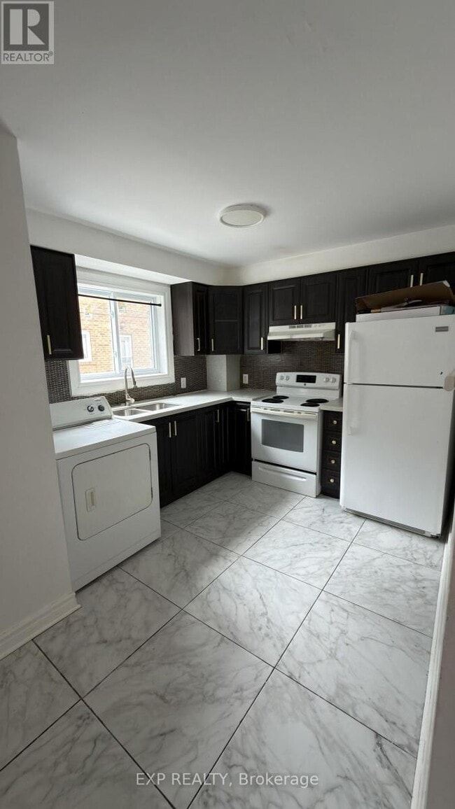 Building Photo - 15A Rockwood Dr