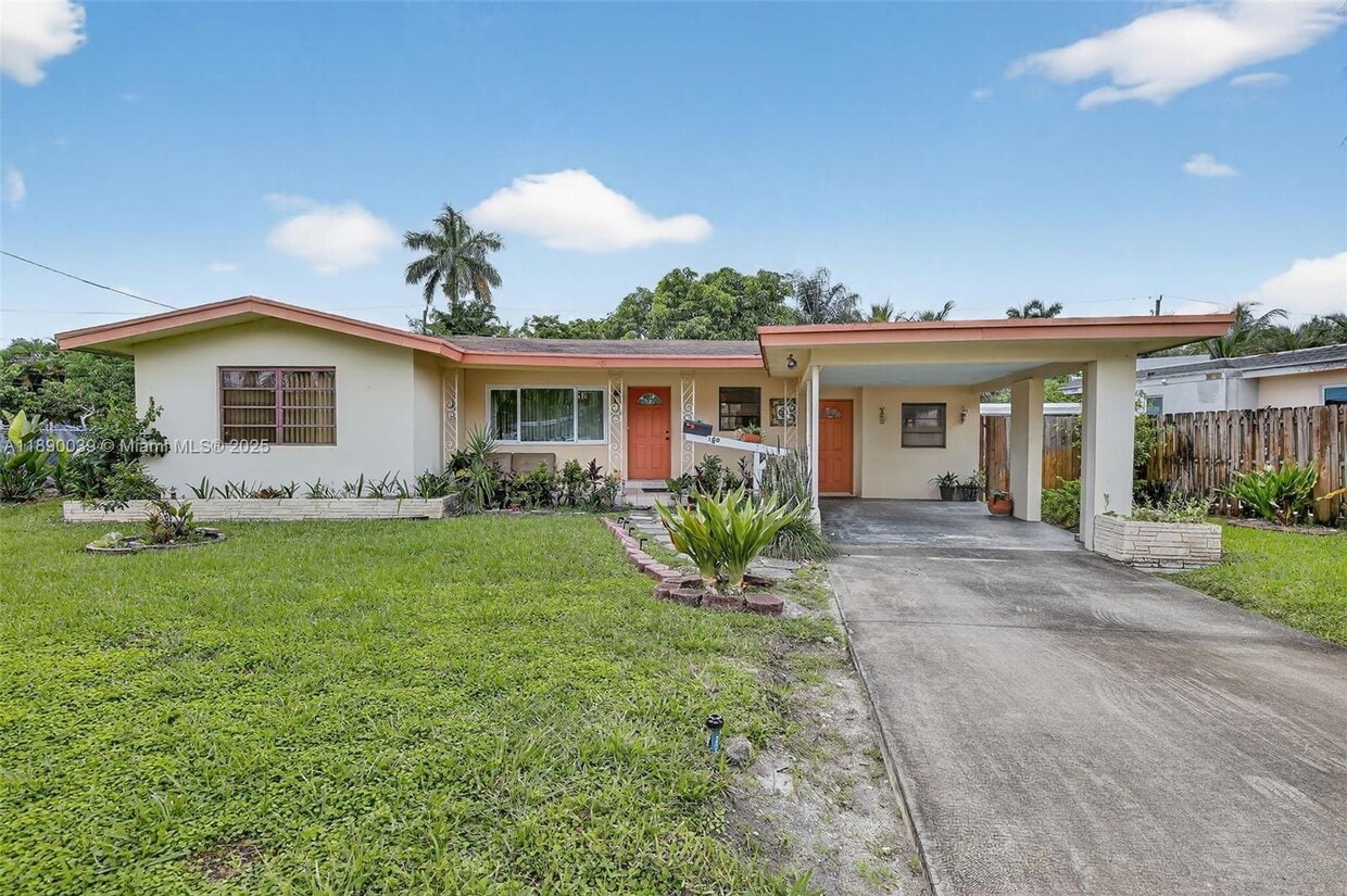 Foto principal - 160 NW 34th St