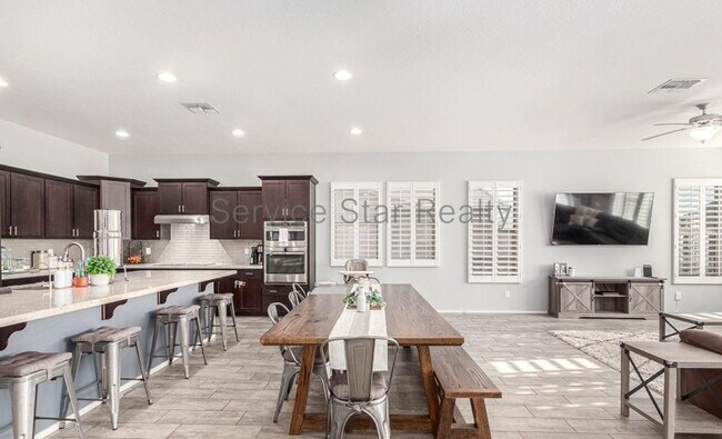 Foto del edificio - 12064 S 186th Ave