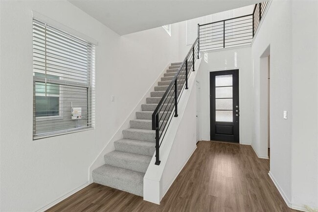 Foto del edificio - 10405 Tree Duck Dr