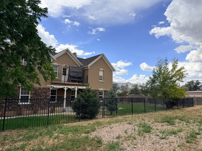 Building Photo - 7 N 200 W Rd