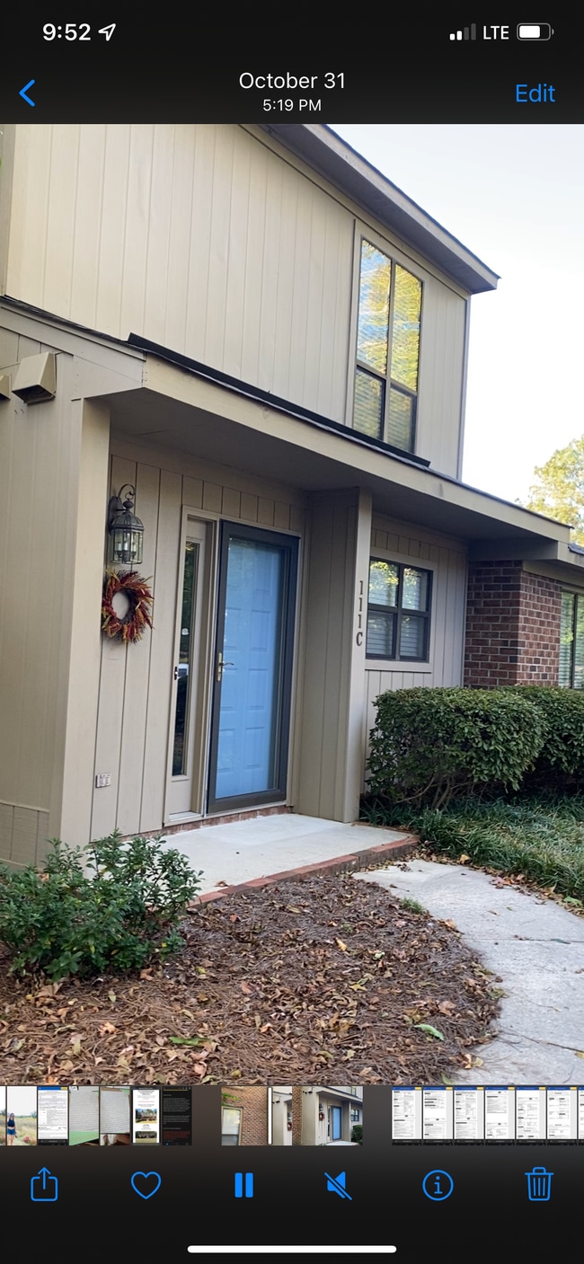 Building Photo - 111 Sunshine Ln
