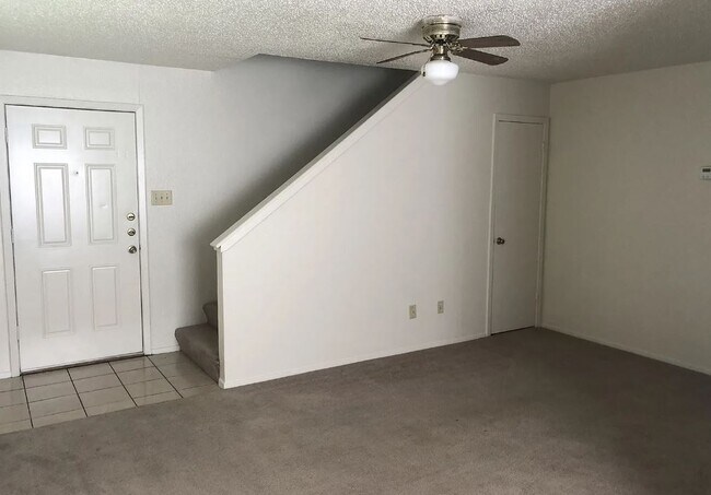 Building Photo - 3205 Eagle Hill Ct