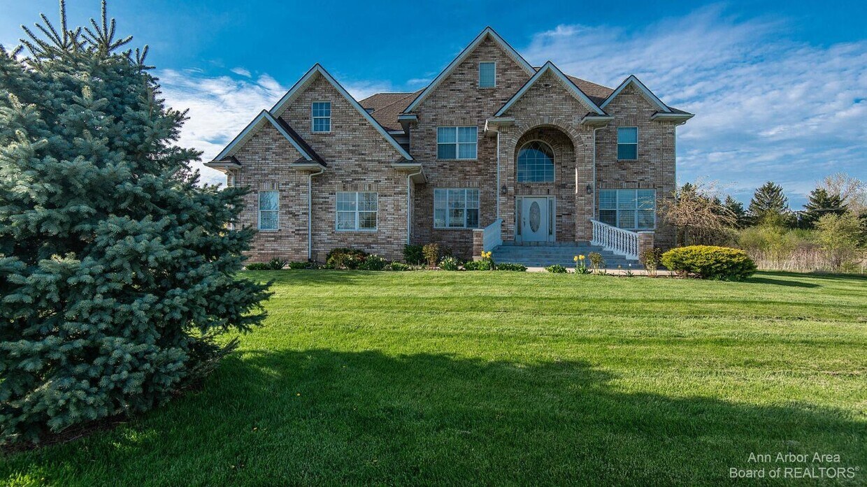 282 Warner Pl, Saline, MI 48176 House Rental in Saline, MI