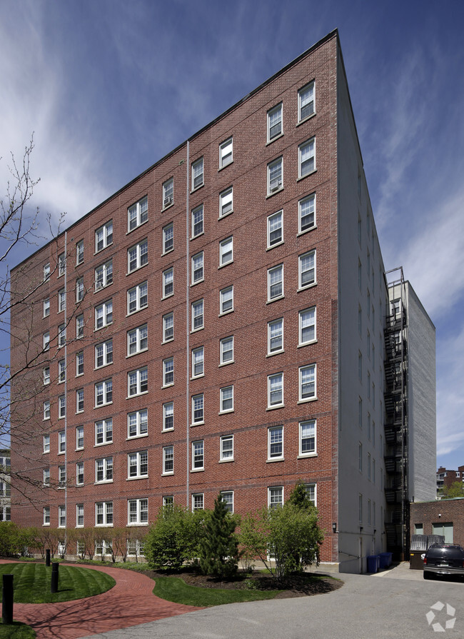 Building Photo - The Regent Apartments