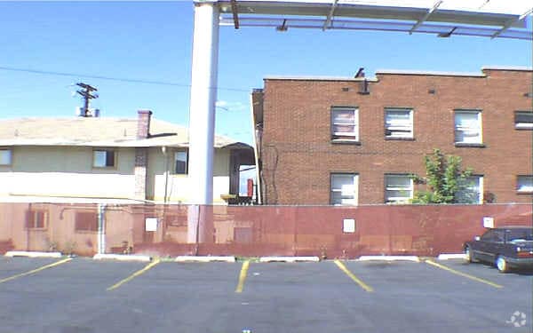 Primary Photo - 3505 S Washington Blvd