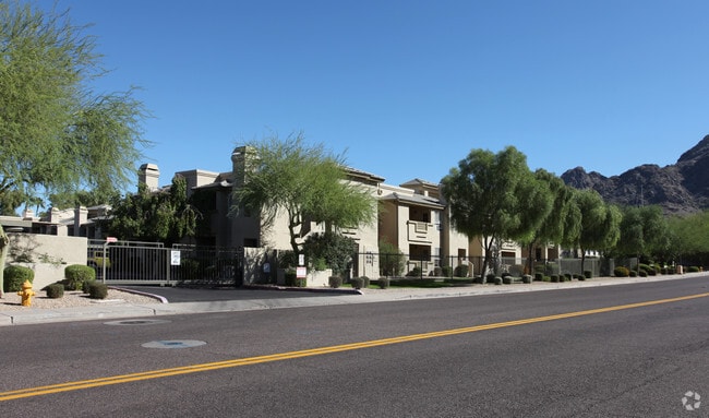 Building Photo - The Preserve Condominium Home