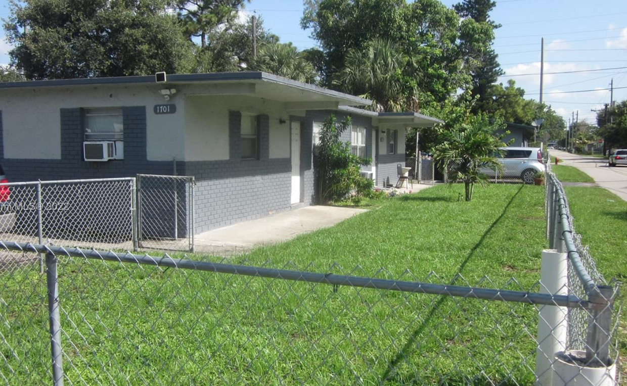 Primary Photo - 1707 NW 7th Ct