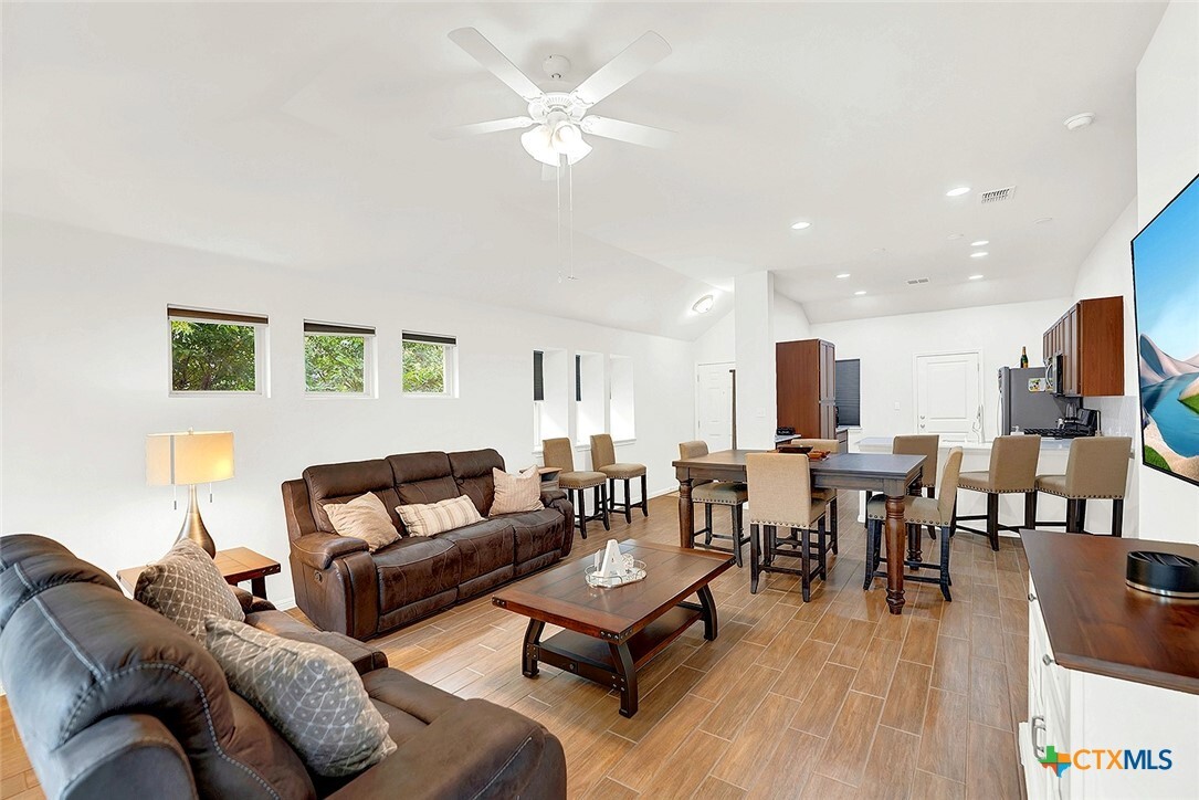 Primary Photo - 164 Pelican Bay Cir