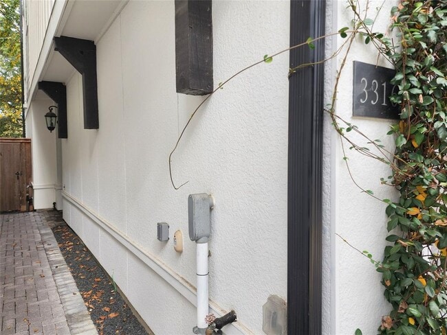 Foto del edificio - 3316 Timbergrove Heights St.
