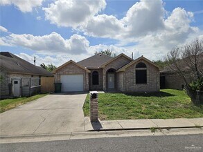 Building Photo - 8309 Las Palmas Dr